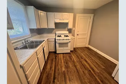 130 W Avenue D, Garland, TX 75040 - Photo 7