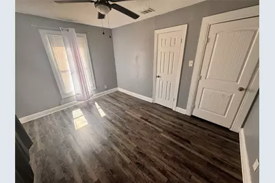 130 W Avenue D, Garland, TX 75040 - Photo 13