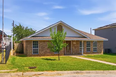 2323 Jodi Lane, Gainesville, TX 76240 - Photo 3