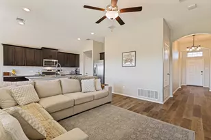 14424 Leadrope Cir, Fort Worth, TX 76052 - Photo 5