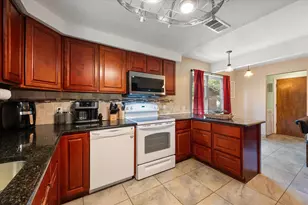 2508 Mardell Dr, Arlington, TX 76016 - Photo 9