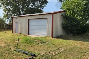 1209 Sherman St, Tioga, TX 76271 - Photo 7