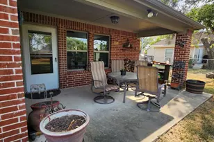 1209 Sherman St, Tioga, TX 76271 - Photo 5
