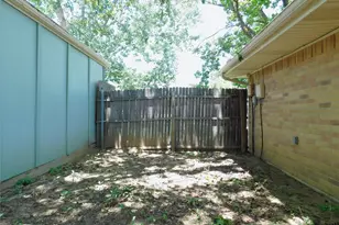 2204 Canterbury Ct, Denton, TX 76205 - Photo 23