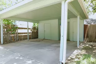 2204 Canterbury Ct, Denton, TX 76205 - Photo 27