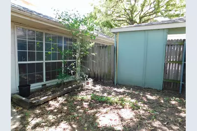 2204 Canterbury Court, Denton, TX 76205 - Photo 25