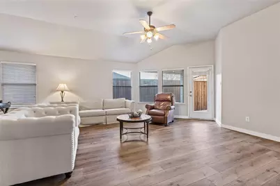 5128 Birchwood Drive, McKinney, TX 75071 - Photo 5