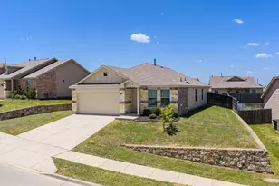 8412 Fawn Creek Dr, Fort Worth, TX 76123 - Photo 3