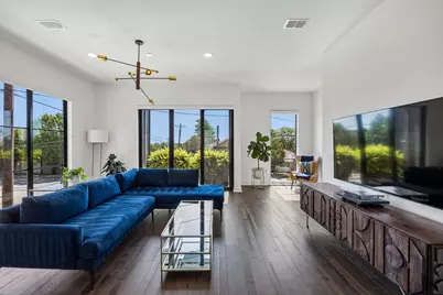 737 N Zang Boulevard #103, Dallas, TX 75208 - Photo 11