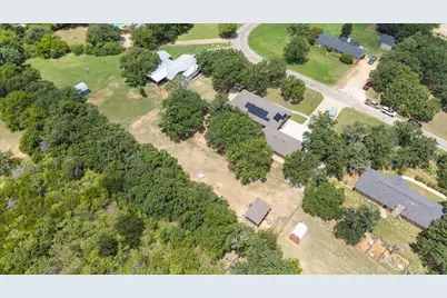 902 Greenbriar Drive, Joshua, TX 76058 - Photo 5
