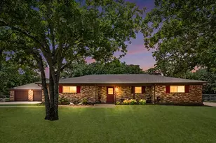 902 Greenbriar Dr, Joshua, TX 76058 - Photo 1