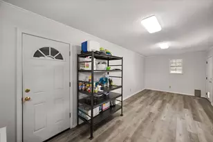 902 Greenbriar Dr, Joshua, TX 76058 - Photo 35