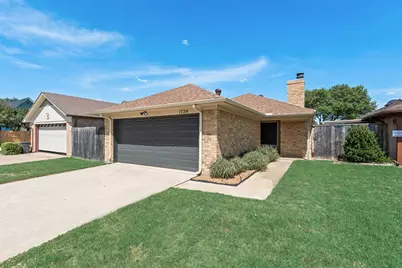 1724 Mimosa Lane, Euless, TX 76039 - Photo 3