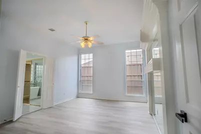 1806 Frosted Hill Drive, Carrollton, TX 75010 - Photo 5