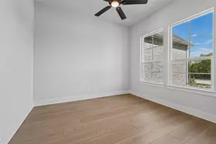 701 Water Side Dr, Van Alstyne, TX 75495 - Photo 7