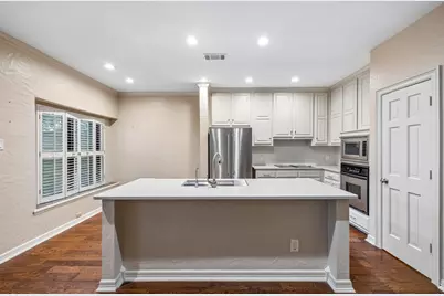 5126 Westgrove Drive #5126, Dallas, TX 75248 - Photo 9