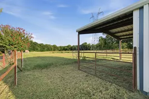 148 Fossil Rock Dr, Azle, TX 76020 - Photo 21