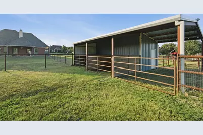 148 Fossil Rock Drive, Azle, TX 76020 - Photo 33