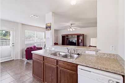 812 Cayotillo Street, Lancaster, TX 75146 - Photo 9