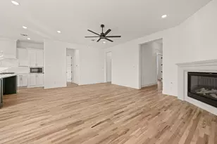 412 Caprock Ln, Reno, TX 76020 - Photo 11