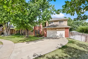 1100 Indian Trail Ct, Roanoke, TX 76262 - Photo 7