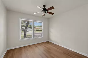 1007 N 61st St, Waco, TX 76710 - Photo 9
