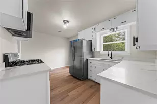 1007 N 61st St, Waco, TX 76710 - Photo 11