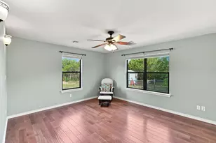 125 Deer Shadow Cir, Whitney, TX 76692 - Photo 13