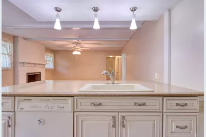 938 Nature Drive, Duncanville, TX 75116 - Photo 7