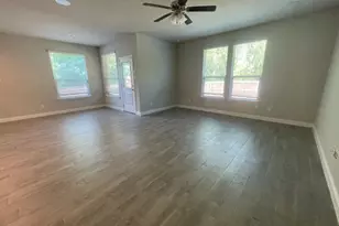 2607 Golden Bell Dr, Glenn Heights, TX 75154 - Photo 5