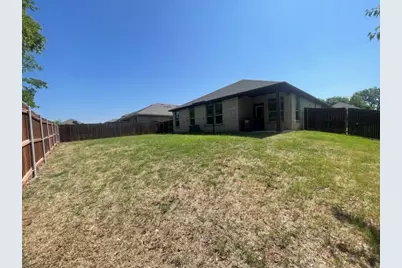 2607 Golden Bell Drive, Glenn Heights, TX 75154 - Photo 3