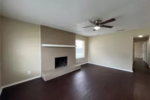 7041 Crosstimbers Ln, North Richland Hills, TX 76182 - Photo 5