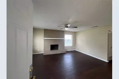 7041 Crosstimbers Lane, North Richland Hills, TX 76182 - Photo 3