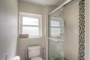 12231 Veronica Rd, Farmers Branch, TX 75234 - Photo 19