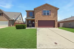 612 Lazy Crest Dr, Fort Worth, TX 76140 - Photo 1