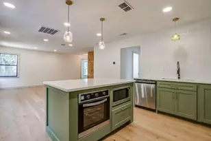 2704 W Biddison St, Fort Worth, TX 76109 - Photo 11