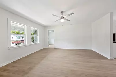 4401 Forbes Street, Fort Worth, TX 76105 - Photo 5