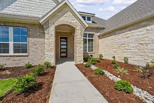 705 Water Side Dr, Van Alstyne, TX 75495 - Photo 5