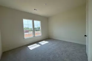 705 Water Side Dr, Van Alstyne, TX 75495 - Photo 7