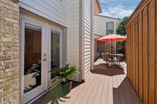 2143 Kessler Ct, Dallas, TX 75208 - Photo 25