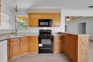 600 Lyndon Dr, Woodway, TX 76712 - Photo 9
