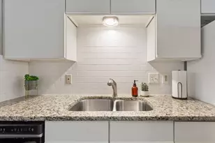 600 Bagby Ave, Waco, TX 76706 - Photo 7