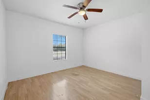 406 E Grayson St, Leonard, TX 75452 - Photo 17