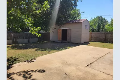 1411 Clearfield Drive, Cleburne, TX 76033 - Photo 19