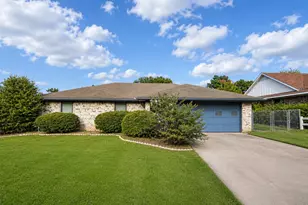 1350 26th St NE, Paris, TX 75460 - Photo 1