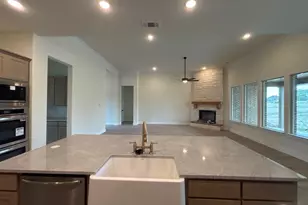 703 Water Side Dr, Van Alstyne, TX 75495 - Photo 7