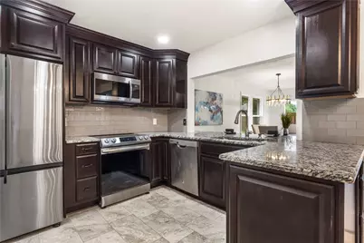 126 Sunnydale, Lewisville, TX 75067 - Photo 3