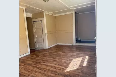 1821 Johnson, Greenville, TX 75401 - Photo 9