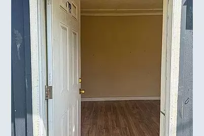 1821 Johnson, Greenville, TX 75401 - Photo 5
