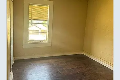 1821 Johnson, Greenville, TX 75401 - Photo 13